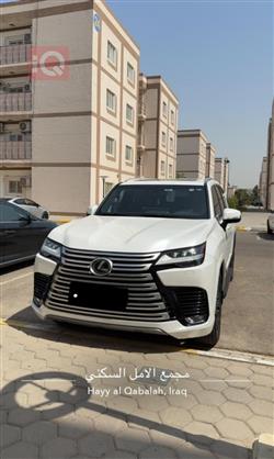 Lexus LX